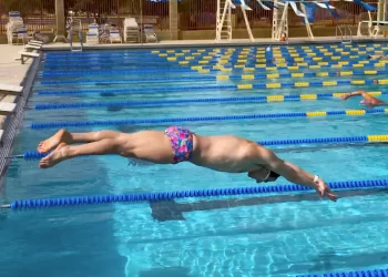 How to Dive Into a Pool?