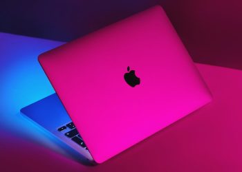 Apple Laptops - The Pros and Cons